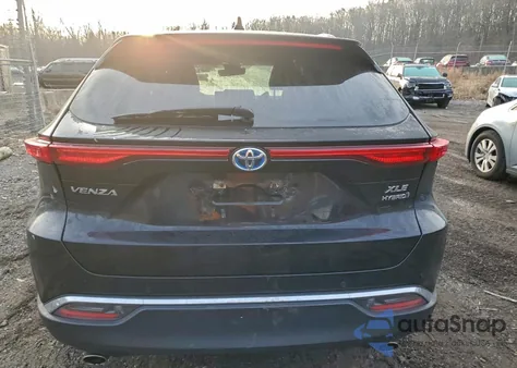 2021 Toyota Venza Le z USA, uszkodzony, nr VIN JTEAAAAH8MJ013683